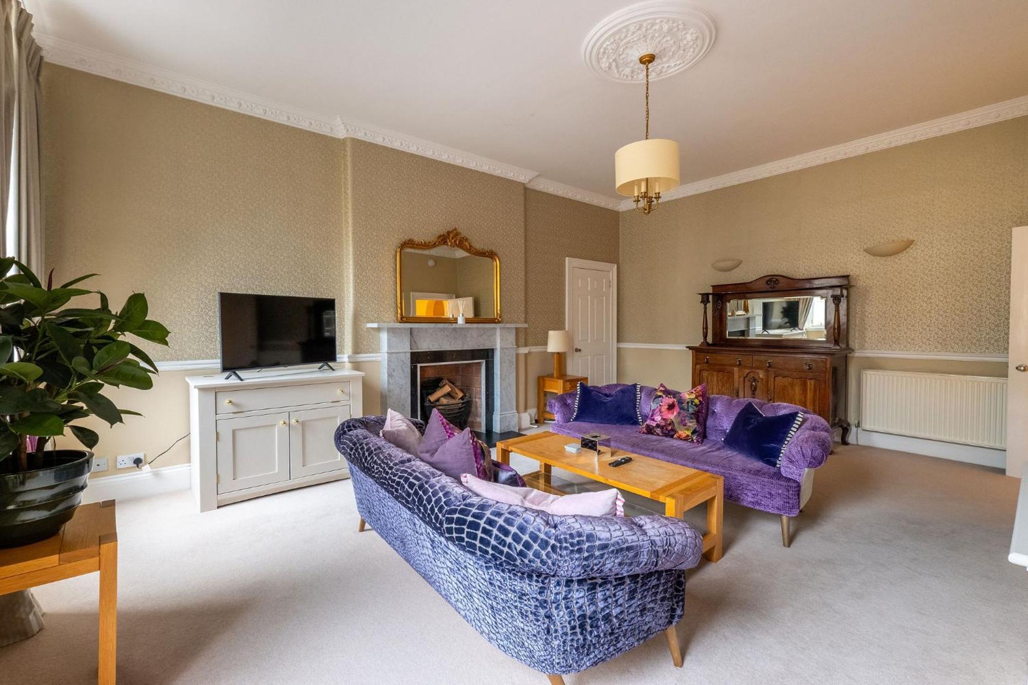 City Apartment EDI